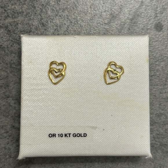 10 Karat Gold Heart Earrings - Picture 1 of 3